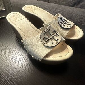 Tory Burch Patti Wedge Women’s Size 8